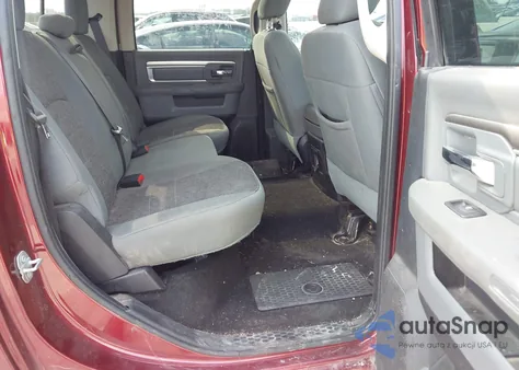 2016 Ram 1500 Big Horn z USA, uszkodzony, nr VIN 3C6RR7LT4GG250155